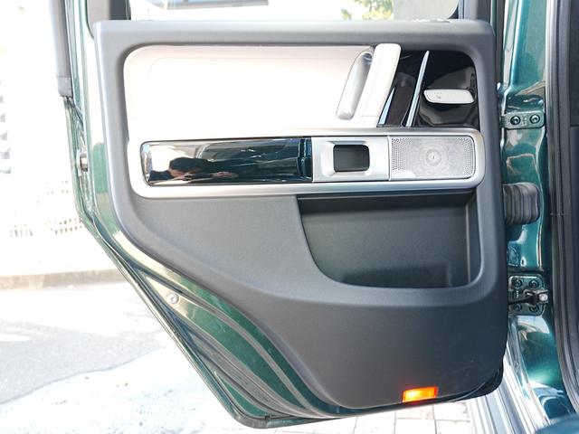 Ｇクラス Ｇ４００ｄ　ＡＭＧライン　マヌファクトゥーアプログラム　ラグジュアリーパッケージ　アダプティングダンピングシステム　ブルメスターサウンド　白本革シート　サンルーフ　全方位カメラ　アンビエントライト　ワンオーナー（48枚目）