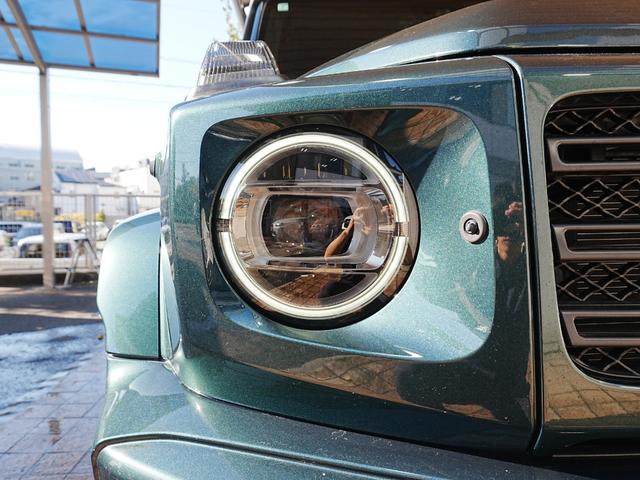 Ｇクラス Ｇ４００ｄ　ＡＭＧライン　マヌファクトゥーアプログラム　ラグジュアリーパッケージ　アダプティングダンピングシステム　ブルメスターサウンド　白本革シート　サンルーフ　全方位カメラ　アンビエントライト　ワンオーナー（58枚目）