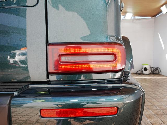 Ｇクラス Ｇ４００ｄ　ＡＭＧライン　マヌファクトゥーアプログラム　ラグジュアリーパッケージ　アダプティングダンピングシステム　ブルメスターサウンド　白本革シート　サンルーフ　全方位カメラ　アンビエントライト　ワンオーナー（61枚目）