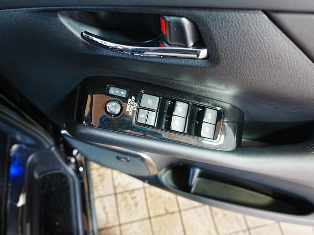 アルファード ２．５Ｓ　Ｃパッケージ　ＪＢＬ　サンルーフ　モデリスタＦ・Ｓエアロ　ＴＲＤリアエアロ　ＴＲＤマフラー　黒革シート　両側パワースライド　パワーバッグドア　リアモニター　ウッドコンビステアリング　ステアヒーター　シートメモリ（36枚目）