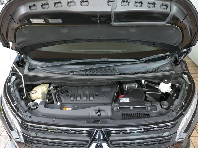 デリカＤ：５ Ｇ　パワーパッケージ　社外ナビ　ワンセグＴＶ　バックカメラ　オートステップ　両側スライドドア　Ｐスタート　スマートキー　ステアヒーター　アイドリングストップ　ステアスイッチ　パドルシフト　ＡＵＴＯライト　ＬＥＤヘッドライト（13枚目）