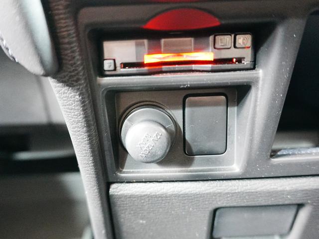 デリカＤ：５ Ｇ　パワーパッケージ　社外ナビ　ワンセグＴＶ　バックカメラ　オートステップ　両側スライドドア　Ｐスタート　スマートキー　ステアヒーター　アイドリングストップ　ステアスイッチ　パドルシフト　ＡＵＴＯライト　ＬＥＤヘッドライト（32枚目）