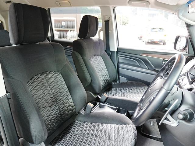 デリカＤ：５ Ｇ　パワーパッケージ　社外ナビ　ワンセグＴＶ　バックカメラ　オートステップ　両側スライドドア　Ｐスタート　スマートキー　ステアヒーター　アイドリングストップ　ステアスイッチ　パドルシフト　ＡＵＴＯライト　ＬＥＤヘッドライト（35枚目）