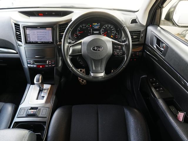 ボディのガラスコーティング施工も好評受付中です！撥水性の効果は３年以上♪メンテナンスは水洗いのみ♪その他カスタマイズやアフターパーツ取付なども是非ご相談下さい！