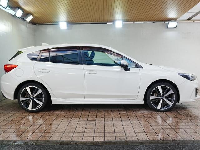 インプレッサスポーツ ２．０ｉ－Ｓアイサイト　１オーナー　純正ナビフルセグＴＶ　純正１８ＡＷ　ＬＫＡ　ＢＳＭ　追従式クルコン　前席パワーシート　バックカメラ　ＥＴＣ２．０　禁煙車　パドルシフト　純正マットドアバイザー　ｎａｎｏｅ　スマートキー２本（7枚目）