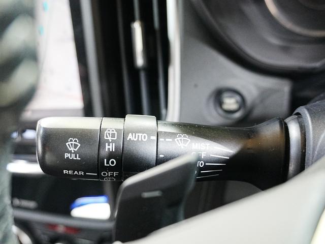 インプレッサスポーツ ２．０ｉ－Ｓアイサイト　１オーナー　純正ナビフルセグＴＶ　純正１８ＡＷ　ＬＫＡ　ＢＳＭ　追従式クルコン　前席パワーシート　バックカメラ　ＥＴＣ２．０　禁煙車　パドルシフト　純正マットドアバイザー　ｎａｎｏｅ　スマートキー２本（27枚目）