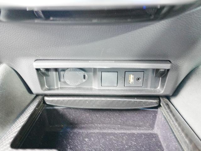 ボディのガラスコーティング施工も好評受付中です！撥水性の効果は３年以上♪メンテナンスは水洗いのみ♪その他カスタマイズやアフターパーツ取付なども是非ご相談下さい！