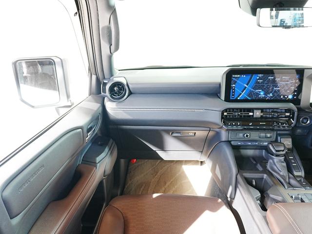 ランドクルーザー２５０ ＶＸファーストエディション　サンルーフ　１２．３インチディスプレイ　茶革シート　全方位カメラ　モデリスタＦバンパーガード　モデリスタＦアンダーカバー　モデリスタＲバンパーガーニッシュ　モデリスタオーバーフェンダー（33枚目）