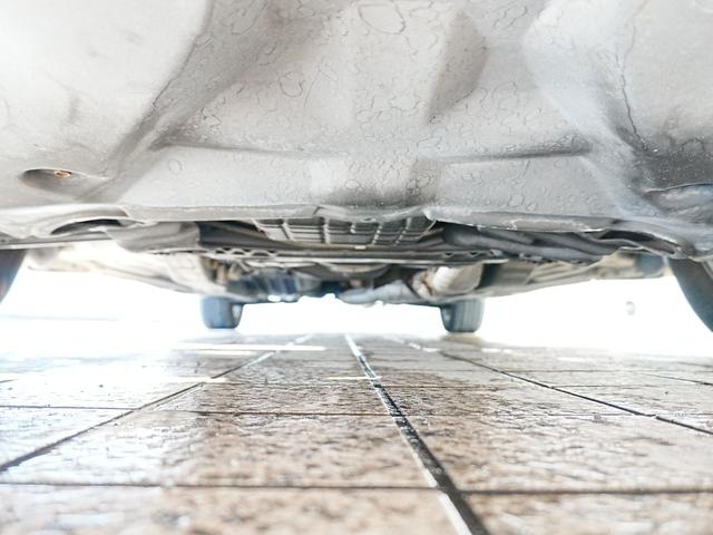 シルビア Ｑ’ｓ　エアロ　後期型　ワンオーナー　修復歴なし　５速マニュアル　純正エアロ　電格ミラー　革巻きステアリング　純正１５インチアルミホイール　純正フロアマット　パワーステアリング　パワーウィンドウ　ＡＢＳ（14枚目）