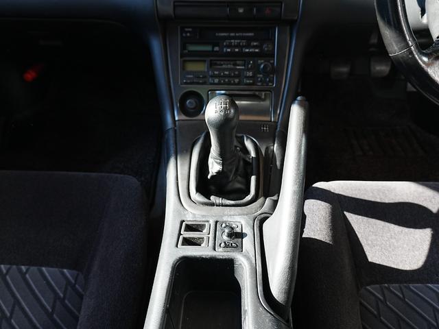 シルビア Ｑ’ｓ　エアロ　後期型　ワンオーナー　修復歴なし　５速マニュアル　純正エアロ　電格ミラー　革巻きステアリング　純正１５インチアルミホイール　純正フロアマット　パワーステアリング　パワーウィンドウ　ＡＢＳ（26枚目）