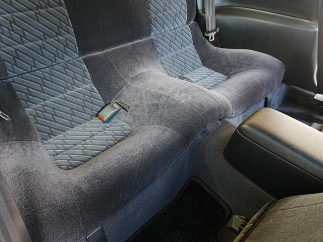 シルビア Ｑ’ｓ　エアロ　後期型　ワンオーナー　修復歴なし　５速マニュアル　純正エアロ　電格ミラー　革巻きステアリング　純正１５インチアルミホイール　純正フロアマット　パワーステアリング　パワーウィンドウ　ＡＢＳ（36枚目）