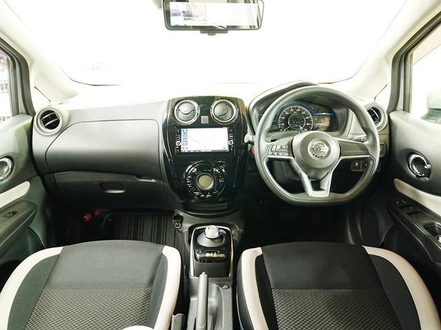 ノート ｅ－パワー　Ｘ　純正７インチナビ　フルセグＴＶ　全方位カメラ　デジタルインナーミラー　踏み間違い防止装置　純正マット　ドアバイザー　レーンキープアシスト　レベライザー　ステアスイッチ　スマートキー　プッシュスタート（2枚目）