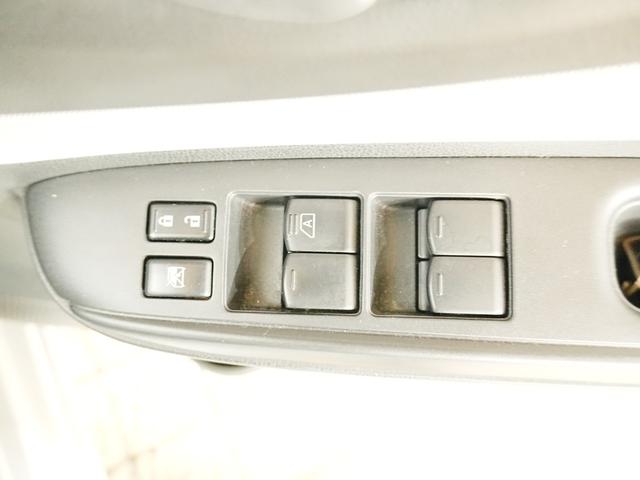 ノート ｅ－パワー　Ｘ　純正７インチナビ　フルセグＴＶ　全方位カメラ　デジタルインナーミラー　踏み間違い防止装置　純正マット　ドアバイザー　レーンキープアシスト　レベライザー　ステアスイッチ　スマートキー　プッシュスタート（34枚目）