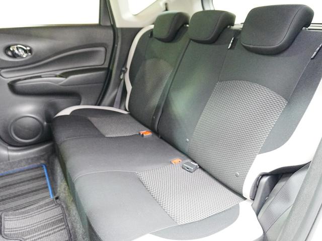 ノート ｅ－パワー　Ｘ　純正７インチナビ　フルセグＴＶ　全方位カメラ　デジタルインナーミラー　踏み間違い防止装置　純正マット　ドアバイザー　レーンキープアシスト　レベライザー　ステアスイッチ　スマートキー　プッシュスタート（44枚目）