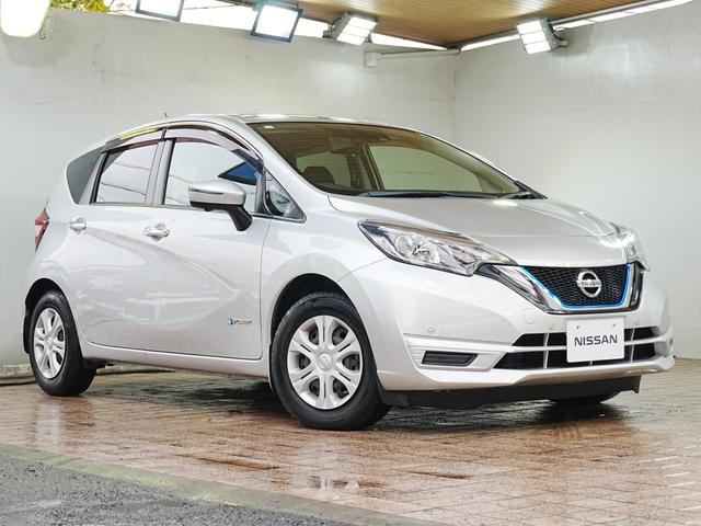 ノート ｅ－パワー　Ｘ　純正７インチナビ　フルセグＴＶ　全方位カメラ　デジタルインナーミラー　踏み間違い防止装置　純正マット　ドアバイザー　レーンキープアシスト　レベライザー　ステアスイッチ　スマートキー　プッシュスタート（62枚目）