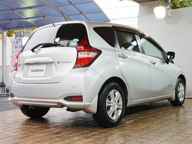 ノート ｅ－パワー　Ｘ　純正７インチナビ　フルセグＴＶ　全方位カメラ　デジタルインナーミラー　踏み間違い防止装置　純正マット　ドアバイザー　レーンキープアシスト　レベライザー　ステアスイッチ　スマートキー　プッシュスタート（64枚目）