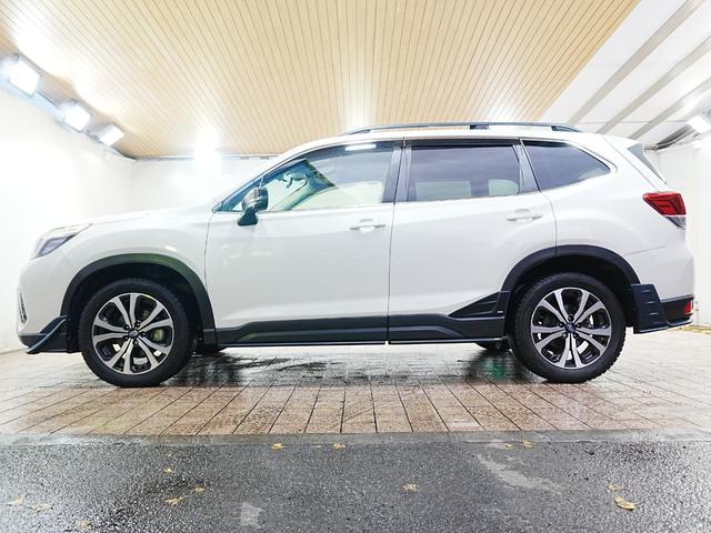 フォレスター プレミアム　純正ナビ　フルセグテレビ　前席ヒーシーター　パワーバッグドア　ルーフレール　ＳＴＩリップスポイラー　アイドリングストップ　ステアスイッチ　パドルシフト　Ｐスタート　スマートキー　ステアヒーター　ＥＴＣ（9枚目）