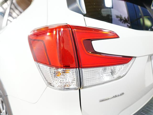 フォレスター プレミアム　純正ナビ　フルセグテレビ　前席ヒーシーター　パワーバッグドア　ルーフレール　ＳＴＩリップスポイラー　アイドリングストップ　ステアスイッチ　パドルシフト　Ｐスタート　スマートキー　ステアヒーター　ＥＴＣ（67枚目）