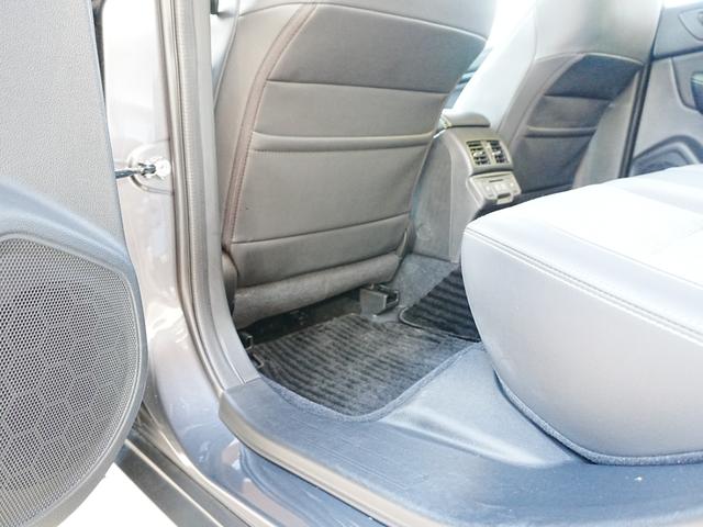 レガシィアウトバック Ｘ－ブレイク　ダイアトーンナビ　サンルーフ　ハーフレザーシート　全席シートヒーター　パワーバックドア　ステアリングヒーター　ブラインドスポットモニター　革巻きステアリング　運転席メモリーシート　レーンキープアシスト（53枚目）