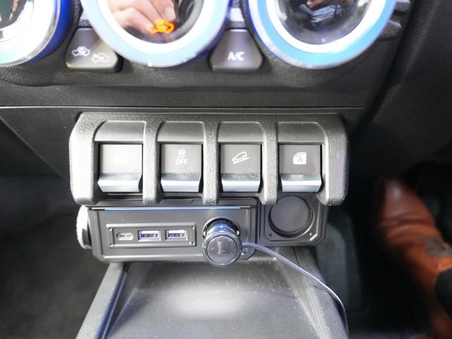 ジムニー ＸＣ　純正メモリナビ　フルセグＴＶ　前席シートヒーター　バックカメラ　前後ドライブレコーダー　クルーズコントロール　純正１６インチ　衝突軽減　ＬＫＡ　背面タイヤ　ＥＴＣ　スマートキー　プッシュスタート（17枚目）