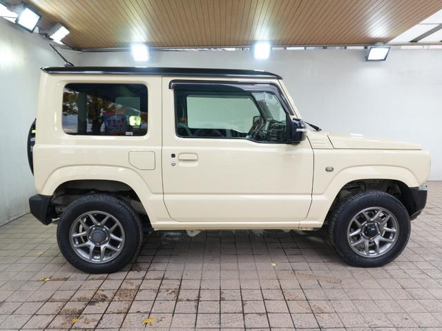 ジムニー ＸＣ　純正メモリナビ　フルセグＴＶ　前席シートヒーター　バックカメラ　前後ドライブレコーダー　クルーズコントロール　純正１６インチ　衝突軽減　ＬＫＡ　背面タイヤ　ＥＴＣ　スマートキー　プッシュスタート（28枚目）