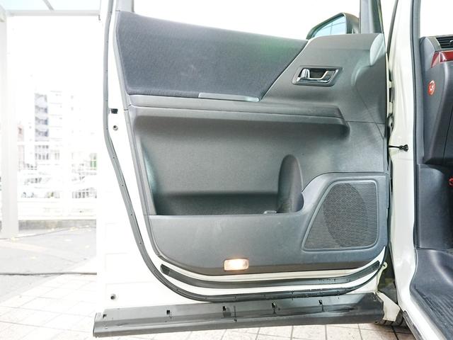 ヴェルファイア ２．４Ｚ　８人乗り　ＨＤＤナビ　ワンセグＴＶ　Ｂカメラ　リアモニター　左側パワースライド　コーナーセンサー　ユーザー買取　フォグランプ　ＤＶＤ　ＨＩＤヘッドライト　プッシュスタート　スマートキー　ＥＴＣ（32枚目）