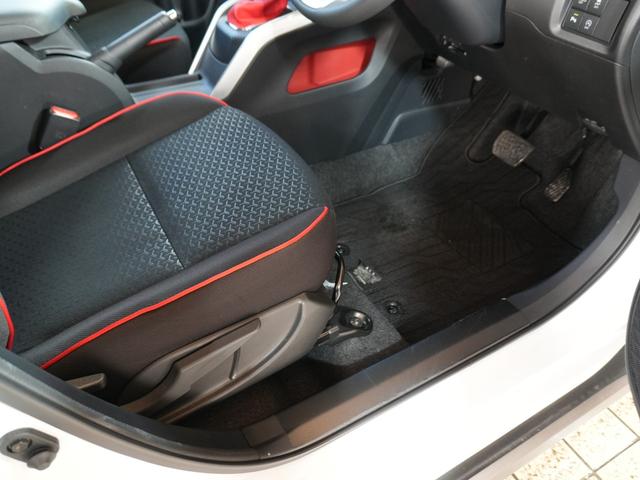 ライズ Ｚ　純正ＳＤナビ　ワンセグ　全方位カメラ　シートヒーター　革巻ステアリング　スマートアシスト　ソナーセンサー　純正１７ＡＷ　ＬＥＤ　ＬＫＡ　ＢＳＭ　レーダークルーズ　スマートキー２個　ＥＴＣ２．０　１オナ（40枚目）