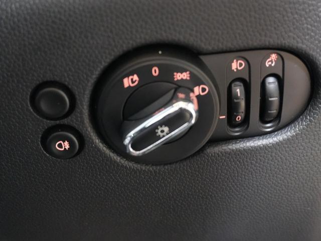 MINI ジョンクーパーワークス コンバーチブル 純正18インチ ソナーセンサー シートヒーター ヘッドアップディスプレー レーダークルーズ 純正HDDナビ バックカメラ ETC2.0 衝突軽減 AHB スマートキー2個 ドライブレコーダー LED(31枚目)