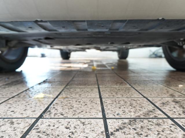 XC60 D4 AWD インスクリプション ワンオーナー 白革シート ヘッドアップディスプレー パークアシスト 純HDDナビ フルセグTV 純19AW エアシート シートヒーター 衝突軽減 LKA BSM AHB レーダーC ドラレコ スマキ(28枚目)