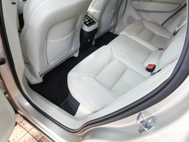 XC60 D4 AWD インスクリプション ワンオーナー 白革シート ヘッドアップディスプレー パークアシスト 純HDDナビ フルセグTV 純19AW エアシート シートヒーター 衝突軽減 LKA BSM AHB レーダーC ドラレコ スマキ(49枚目)