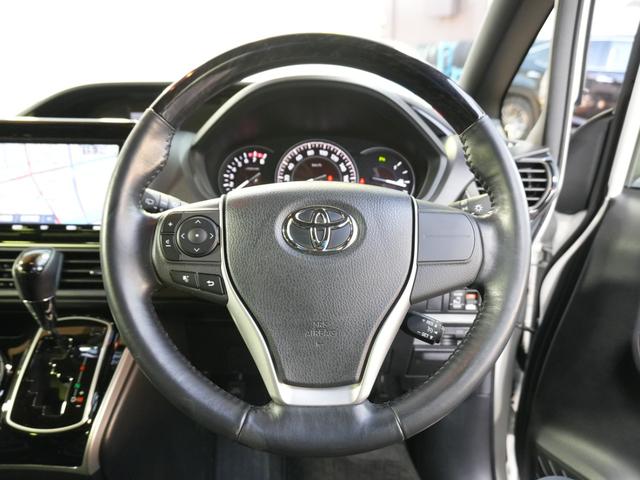 エスクァイア Gi サンルーフ 純正ナビ フルセグTV 前後コーナーセンサ プリクラ レーンキープアシスト 前席シートヒーター バックカメラ 純正マッド ステアスイッチ ETC2.0 Bluetooth ディーラー整備車(13枚目)