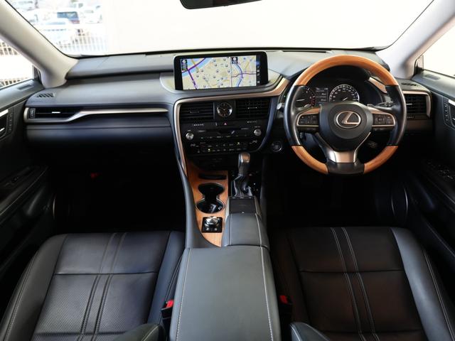 RX RX300 バージョンL 1オーナー サンルーフ 純正ナビ フルセグTV ヘッドアップディスプレイ 黒革シート 純正インチアルミホイール 運転席メモリーシート ステアヒーター ドラレコ BSM LTA PCS PKSA RSA(2枚目)