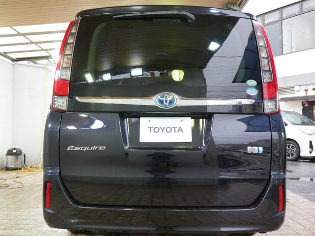 エスクァイア ハイブリッドGi 純正ナビ フルセグテレビ バックカメラ 両側パワースライドドア ユーザー買取 アルパインFDモニター 黒革シート シートヒーター 純正フロアマット 純正ドアバイザー LEDヘッドライト ETC DVD(10枚目)