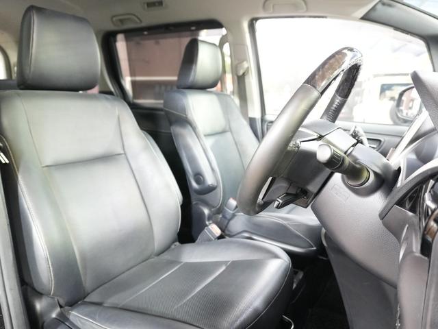 エスクァイア ハイブリッドGi 純正ナビ フルセグテレビ バックカメラ 両側パワースライドドア ユーザー買取 アルパインFDモニター 黒革シート シートヒーター 純正フロアマット 純正ドアバイザー LEDヘッドライト ETC DVD(38枚目)