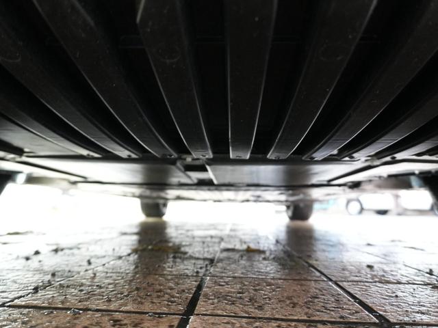 Eクラスステーションワゴン E300 ステーションワゴン エクスクルーシブ ベージュ本革シート ブルメスター カープレイ 全方位カメラ 純正ナビ フルセグテレビ 純正ナビ 純正フロアマット 純正フロントリア ワイヤレス充電 パドルシフト アイドリングストップ ETC2.0(15枚目)