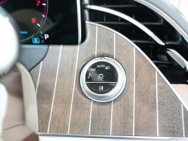 Eクラスステーションワゴン E300 ステーションワゴン エクスクルーシブ ベージュ本革シート ブルメスター カープレイ 全方位カメラ 純正ナビ フルセグテレビ 純正ナビ 純正フロアマット 純正フロントリア ワイヤレス充電 パドルシフト アイドリングストップ ETC2.0(35枚目)