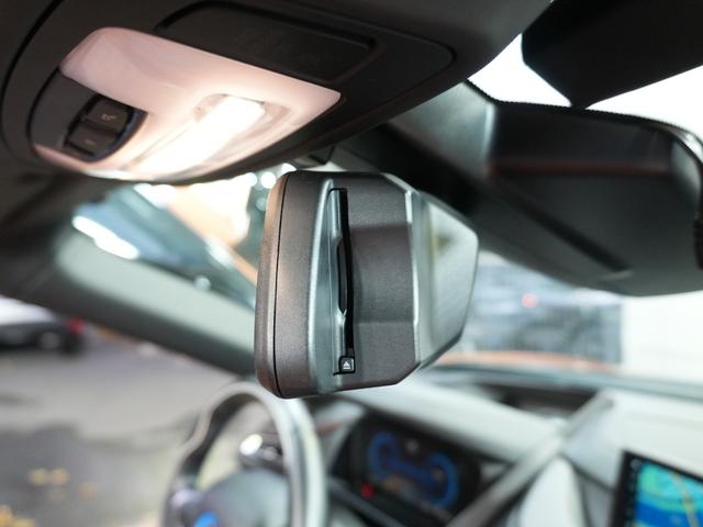 i8 ロードスター BMWレーザーライト インテリアACCARO ドライカーボンインテリア OP20インチAW ハーマンガードン 左H 1オーナー ブラックグロスフロントキャリパー ナビ Bカメラ パドルシフト ETC(42枚目)