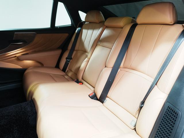 ＬＳ ＬＳ５００ｈ　Ｉパッケージ　純正ナビ　フルセグＴＶ　Ｂｌｕｅｔｏｏｔｈ　茶革シート　プッシュスタート　スマートキー　全方位カメラ　シートエアコン　ステアヒーター　ステアスイッチ　パドルシフト　クルコン　ＨＵＤ　シートメモリ（49枚目）