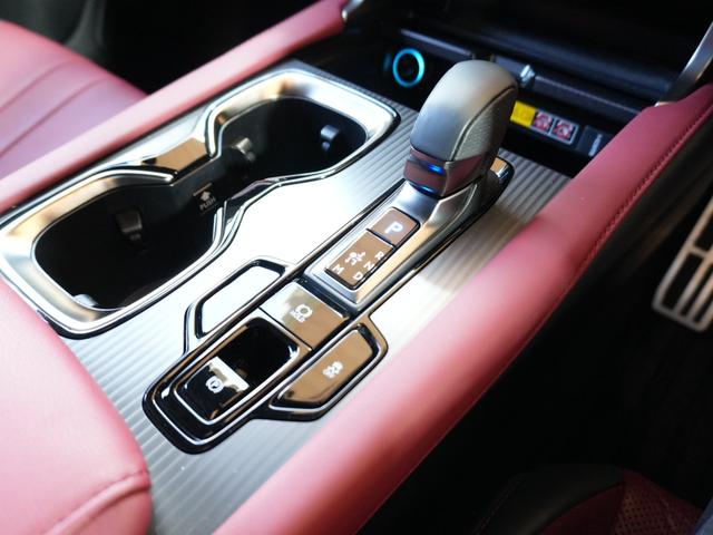 ＲＸ ＲＸ５００ｈ　Ｆスポーツパフォーマンス　１オーナー　マクレビ　パノラマルーフ　レクサスチームメイト　全席シートヒーター　エアーシート　全方位カメラ　Ｂｌｕｅｔｏｏｔｈ　フルセグ　ＨＵＤ　レーダー探知機　パドルシフト　ステアスイッチ　ＢＳＭ（36枚目）