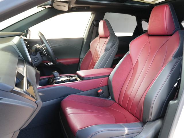 ＲＸ ＲＸ５００ｈ　Ｆスポーツパフォーマンス　１オーナー　マクレビ　パノラマルーフ　レクサスチームメイト　全席シートヒーター　エアーシート　全方位カメラ　Ｂｌｕｅｔｏｏｔｈ　フルセグ　ＨＵＤ　レーダー探知機　パドルシフト　ステアスイッチ　ＢＳＭ（49枚目）