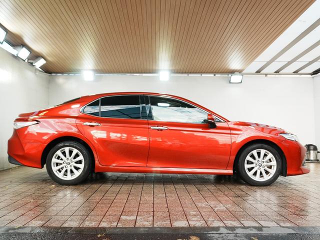 カムリ Ｇ　純正ナビ　ワンセグテレビ　バックカメラ　社外ドライブレコーダー　１オーナー　革巻きステアリング　ステアスイッチ　横滑り防止　フロントフォグランプ　電格ウィンカーミラー　クルーズコントロール追従式（8枚目）