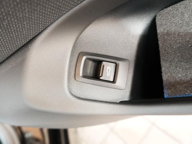 ５シリーズ ５２３ｄ　ｘＤｒｉｖｅツーリング　エクスクルーシブ　純正ナビ　全方位カメラ　黒革シート　ヘッドアップディスプレイ　ワイヤレス充電　フルセグＴＶ　革巻きステアリング　パドルシフト　パワーバックドア　ラバーフィットサポート　クルコン　ＬＫＡ　ＢＳＭ　ＥＴＣ（32枚目）