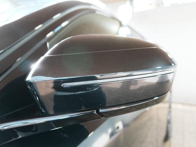 ５シリーズ ５２３ｄ　ｘＤｒｉｖｅツーリング　エクスクルーシブ　純正ナビ　全方位カメラ　黒革シート　ヘッドアップディスプレイ　ワイヤレス充電　フルセグＴＶ　革巻きステアリング　パドルシフト　パワーバックドア　ラバーフィットサポート　クルコン　ＬＫＡ　ＢＳＭ　ＥＴＣ（58枚目）