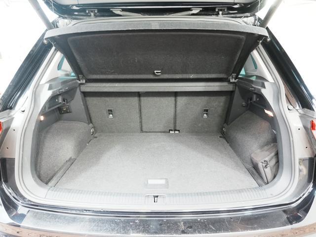 ティグアン ＴＤＩ　４モーション　ハイライン　純正ナビ　フルセグＴＶ　全方位カメラ　ＡＣＣ　レーンアシスト　コーナーセンサー　社外前後ドラレコ　オートブレーキホールド　フロントアシスト　サイドアシスト　リアトラフィックアラート　アップルカープレイ（12枚目）