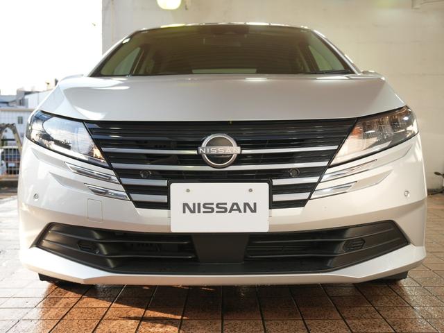 ノート Ｘ　ワンオーナー　９インチナビ　フルセグ　バックカメラ　ＥＴＣ　Ｂｌｕｅｔｏｏｔｈ　ＳＤ　純正フロアマット　純正ドアバイザー　ブレーキホールド　プッシュスタート（9枚目）