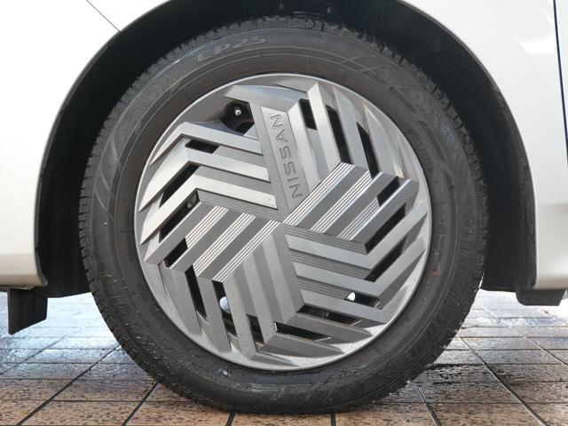 ノート Ｘ　ワンオーナー　９インチナビ　フルセグ　バックカメラ　ＥＴＣ　Ｂｌｕｅｔｏｏｔｈ　ＳＤ　純正フロアマット　純正ドアバイザー　ブレーキホールド　プッシュスタート（60枚目）