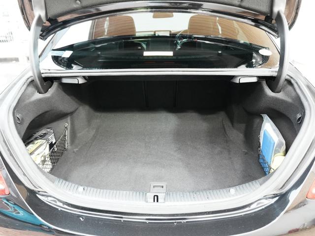 Ｃクラス Ｃ２２０ｄアバンギャルド　ＡＭＧライン　純正ナビ　フルセグテレビ　黒革シート　パワーシート　シートヒーター　バックカメラ　アンビエントライト　ブラインドスポットアシスト　アテンションアシスト　パドルシフト　純正フロアマット　ステアスイッチ（53枚目）