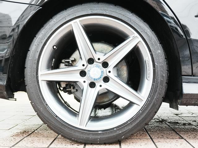 Ｃクラス Ｃ２２０ｄアバンギャルド　ＡＭＧライン　純正ナビ　フルセグテレビ　黒革シート　パワーシート　シートヒーター　バックカメラ　アンビエントライト　ブラインドスポットアシスト　アテンションアシスト　パドルシフト　純正フロアマット　ステアスイッチ（65枚目）