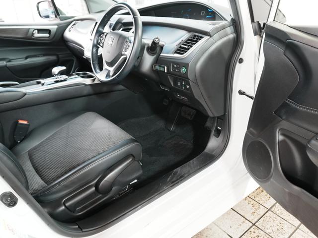 ジェイド ハイブリッドＸ　純正ナビ　フルセグＴＶ　１７インチＡＷ　ＡＣＣ　ＣＭＢＳ　バックカメラ　ハーフレザーシート　純正マット　バイザー　フォグ　プッシュスタート　ステアスイッチ　ＲＦＰ　ＥＣＯＮ　ドラレコ　空気圧センサー（42枚目）