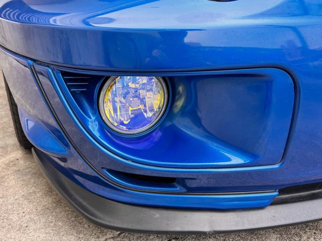インプレッサ ＷＲＸ　ＳＴｉ　Ｅ型　フジツボマフラー　ＸＹＺ車高調　ＳＴＩフロントスポイラー　ＳＴＩタワーバー　ＳＴＩブースト計　純正ブレンボキャリパー　純正１７ＡＷ　ケンウッドナビ　前後ドラレコ　ＥＴＣ　タイミングベルト交換済（12枚目）